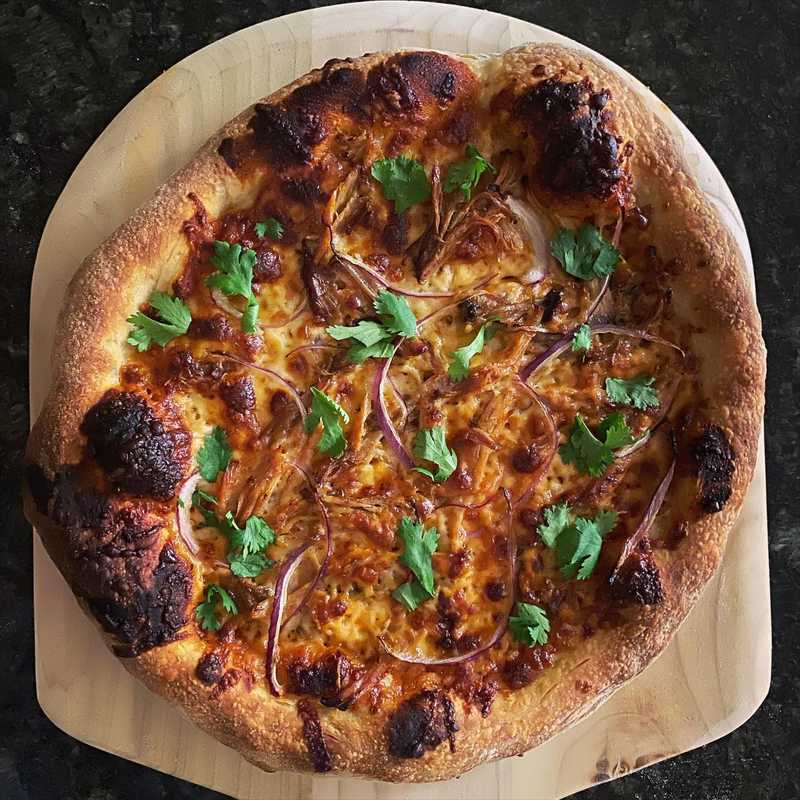 leftover fried rice? Nah, leftover pizza. BBQ pork edition
 
 
 
 
thanks to @thekat.meows for the pizza stone 😬