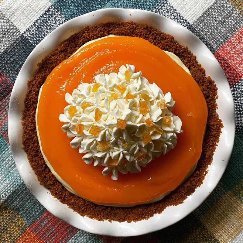 Having a bit of a mango phase... and gingersnaps make a great complementary crust. 
.
.
.
.
#mangoseason #mangomadness #homemadepie #mangopie #dessertoftheday #thebookonpie
